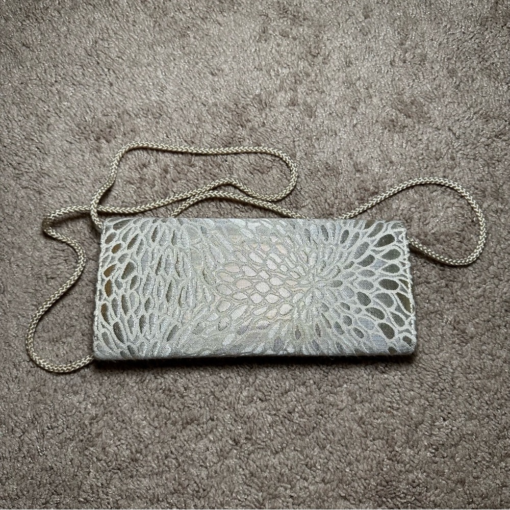 EUC Princess Clutch - Picture 3 of 3